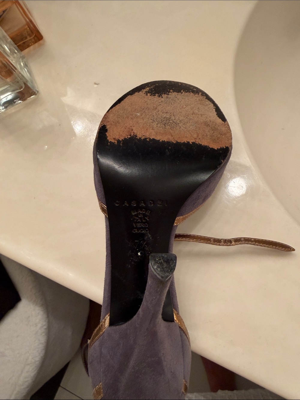 Casadei Purple Suede Heels with Gold Strap - Picture 4 of 8